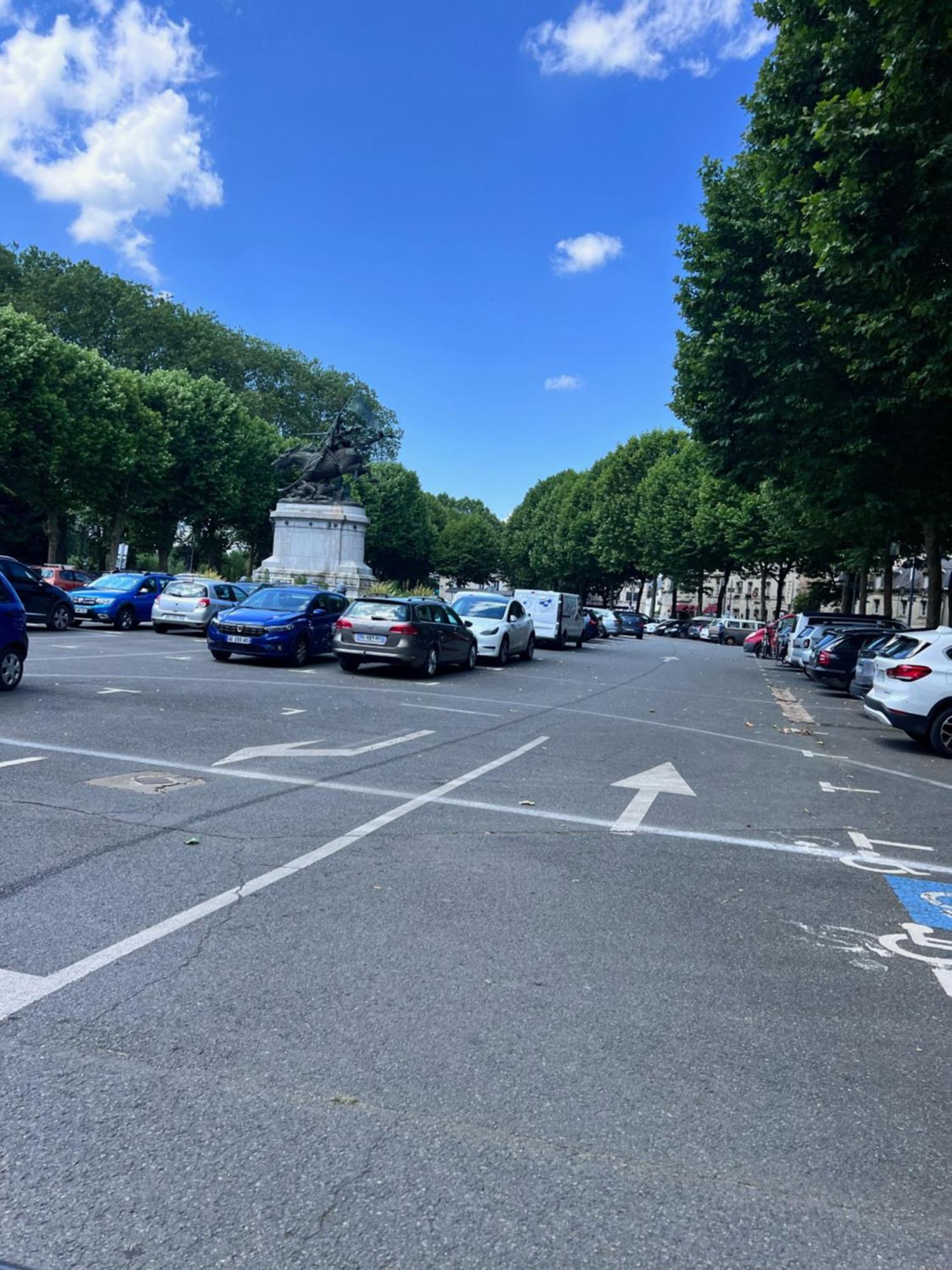 Le Jeanne, Appartement En Duplex Proche Forteresse Et Centre Ville Chinon Exterior foto